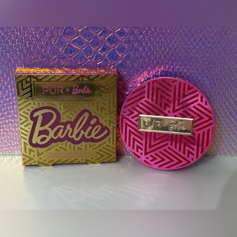 Pur. x Barbie Signature Illuminating Highlighter